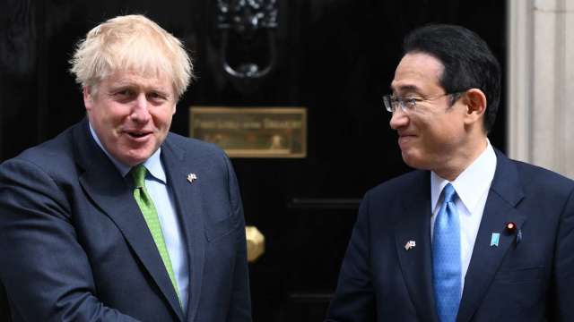 英日元首將進行會談 傳強生將宣布解除福島產食品等進口禁令 (圖片:AFP)