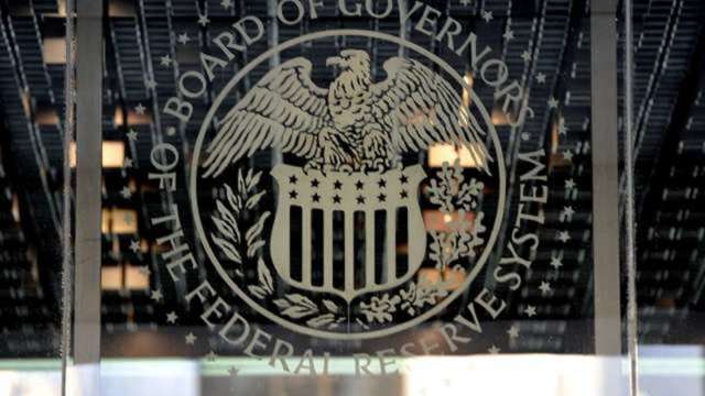 是鴿還是鷹？Fed鮑爾未給明確指引 華爾街對9月升息各自解讀 (圖:AFP)