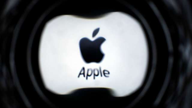 郭明錤：舜宇光學砍價搶下iPhone廣角鏡頭 玉晶光恐首當其衝。(圖:AFP)