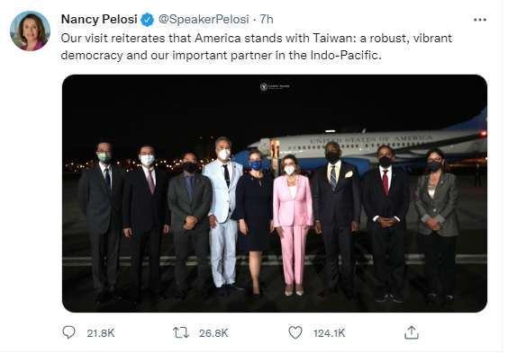裴洛西率領國會代表團飛抵台灣，照片取自裴洛西推特