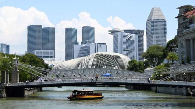 新加坡金管局:不僅需要綠色金融 還要推動轉型金融(圖:AFP)