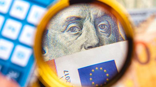 歐元兌美元跌破平價，觸底了嗎？(圖:shutterstock)