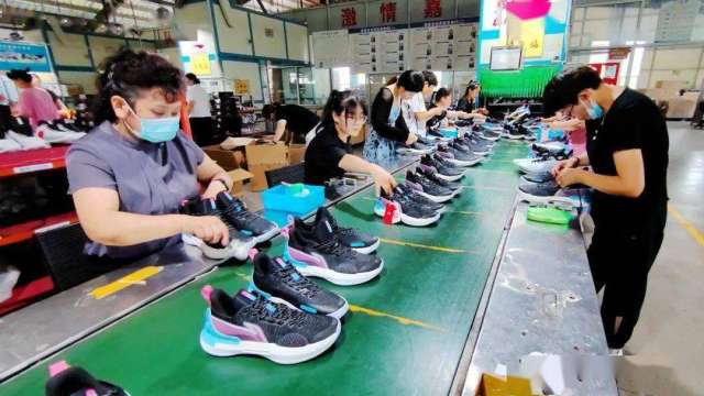河南PK越南，鞋服製造大遷移。(圖: 搜狐網)