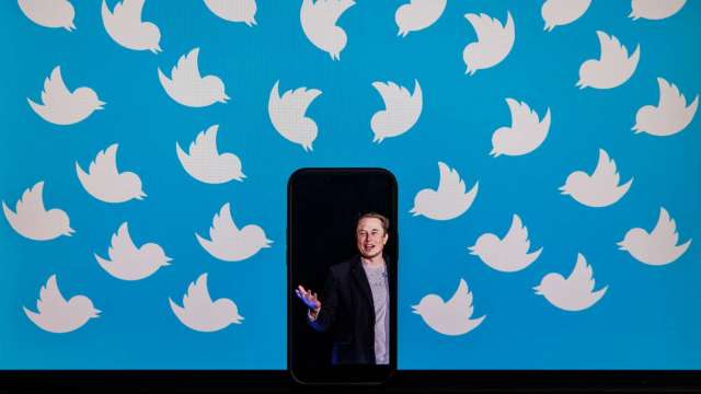 推特吹哨者將赴參院作證之際 傳推特多數股東同意出售公司(圖片：AFP)