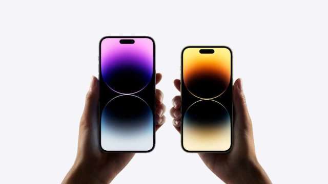 iPhone 14熱賣緊急追單 這檔ETF匯聚「蘋果光」行情看俏。(圖:AFP)