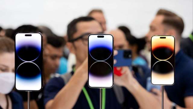 蘋果下周更新軟體 修復iPhone 14 Pro鏡頭抖動問題 (圖:AFP)