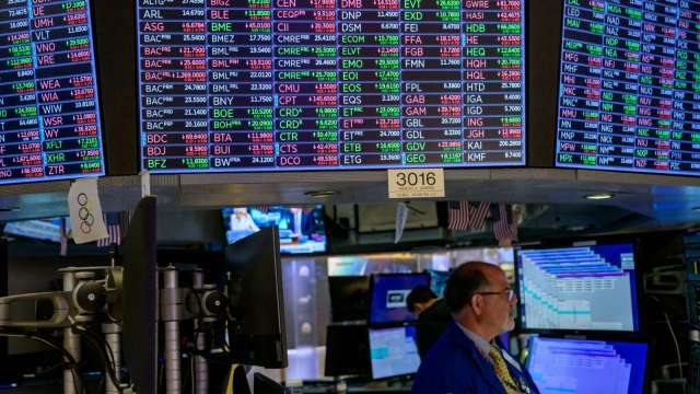 高盛策略師：美股尚未觸底 標普500指數恐再跌10%(圖片：AFP)