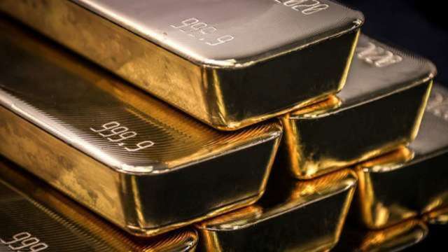 〈貴金屬盤後〉黃金連二跌 收在兩年半低點  (圖:AFP)