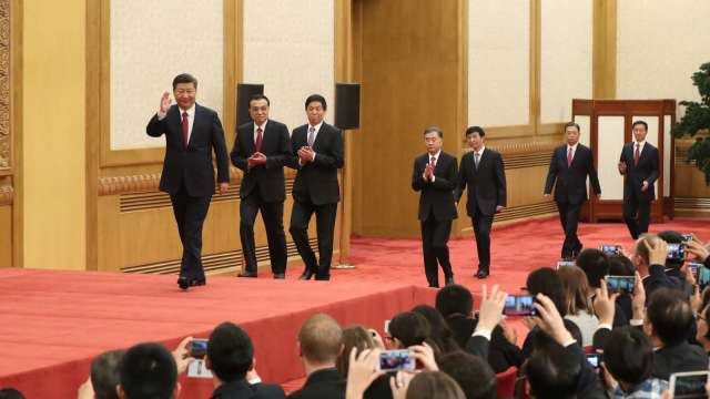 北京傳下令中共「二十大」登場前，禁拋售股票。(圖: 新華社)