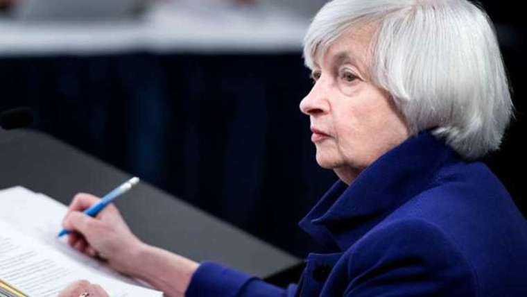 Fed 正在升息階段、而且美元升值有助壓抑通膨，都讓美國短期內沒有干預的理由。（圖: AFP）
