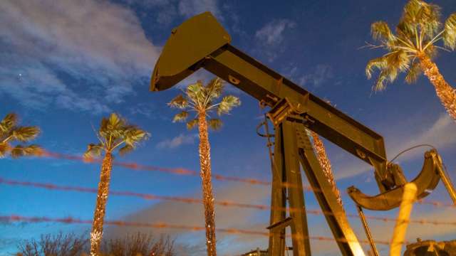 OPEC+宣布每日減產200萬桶穩油價 引美國不滿(圖片：AFP)