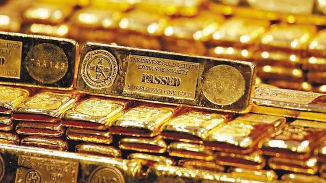 〈貴金屬盤後〉美國數據疲軟令美元拉回 黃金、白銀雙雙上漲 (圖:AFP)