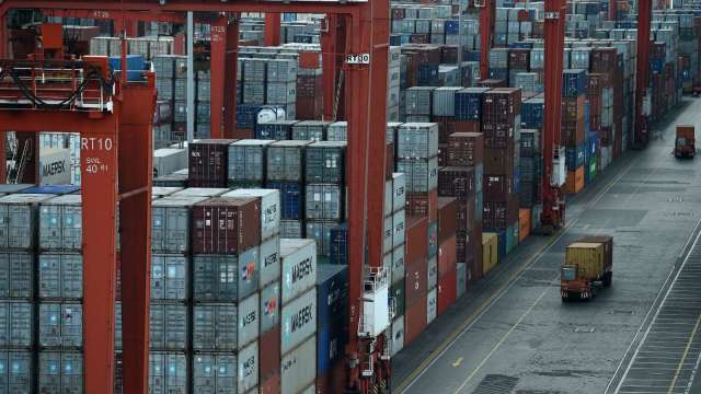 經濟衰退日益逼近 航運巨擘馬士基看淡貨櫃需求(圖片：AFP)