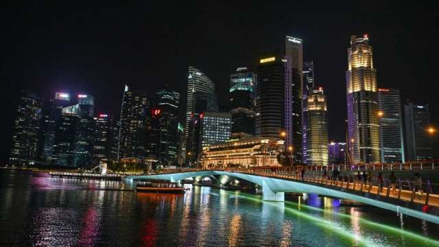 新加坡10月核心CPI年增5.1% 為八個月來首次增速回落(圖:AFP)