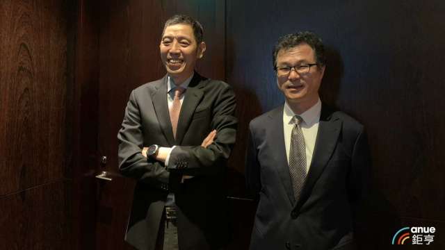 中磊提成長關鍵密碼 明年營運續強，圖為董事長王煒(左)、總經理林斌(右)（圖：記者張博翔攝）