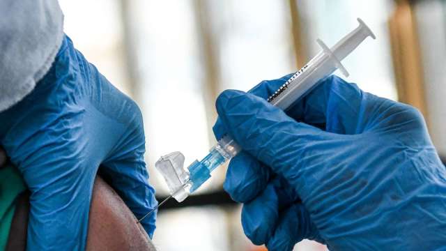 高端新冠疫苗泰國三期試驗 免疫原性優於AZ。(圖:AFP)