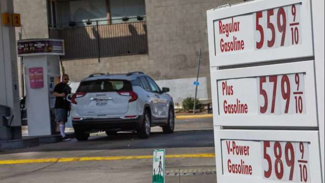 美国汽油价格比一年前还低 很可能跌破每加仑3美元。（图：AFP）(photo:CnYes)