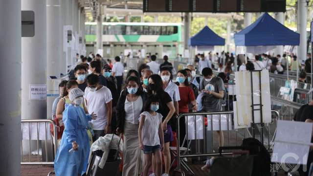 從香港進入中國，傳最快下月免酒店隔離。(圖: 香港01)