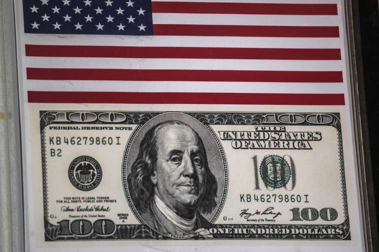 「美元為王」時代可能即將落幕 (圖片：AFP)