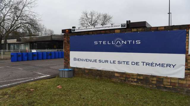 Stellantis與礦商Element 25 簽署車用電池材料供應協議(圖片：AFP)