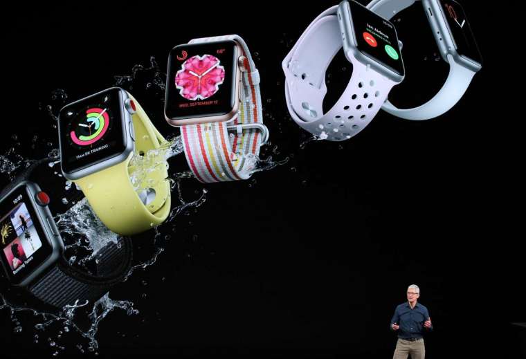 蘋果首款採用 MicroLED  的 Apple Watch 將於 2025 年春季上市 (圖片：AFP) 
