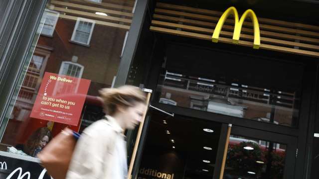 今年成本下降 麥當勞、星巴克等餐飲業前景看俏(圖片：AFP)