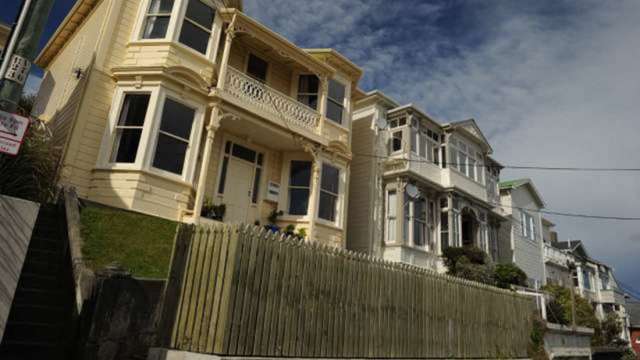 美国房屋总价值去年缩水2.3兆美元 创2008年以来最大纪录 (图:AFP)(photo:CnYes)