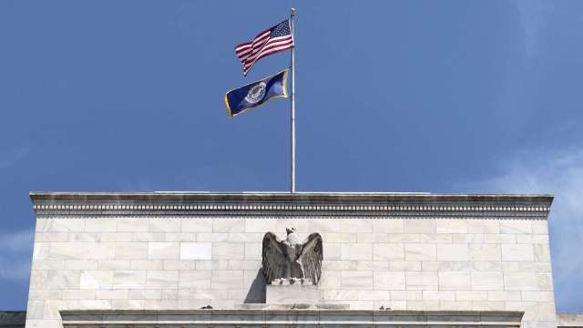 Fed两官员放鹰：唿吁维持5%以上利率到明年、不排除下次会议升息2码(图片：AFP)(photo:CnYes)
