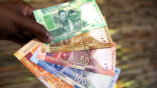 鉅亨投資雷達》又愛又恨，南非幣怎麼看？(圖：AFP)