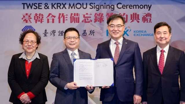 台灣、韓國交易所今天第三度簽署合作備忘錄。(圖：證交所提供)
