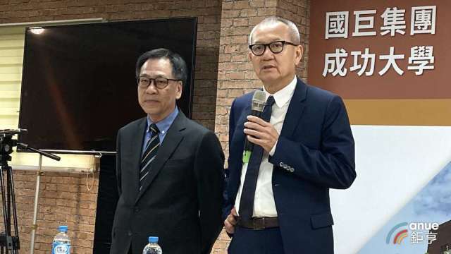 左起為國巨總經理王淡如及董事長陳泰銘。(鉅亨網資料照)