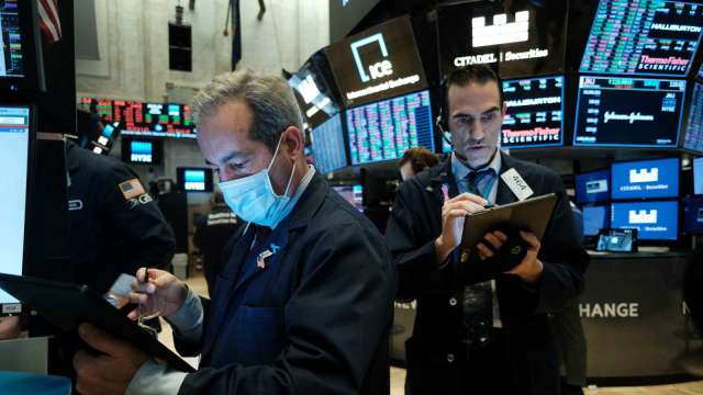 美股动盪 投资者求稳求安 消费必需品股重登舞台 (图片:AFP)(photo:CnYes)