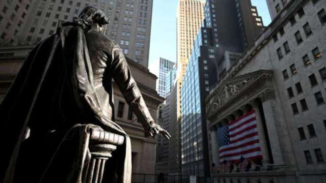 巴隆：抄底美国银行股前 先想清楚这五件事 (图:AFP)(photo:CnYes)