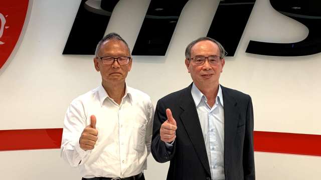 微星科技董事長徐祥(右)及總經理黃金請(左)。(圖:微星提供)