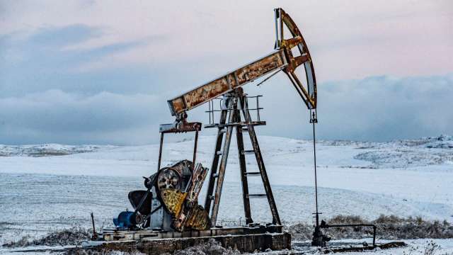 Crude Oil Records Three Consecutive Days of High Closure as Fed’s Interest Rate Hike Stance Eases and US Oil Reserves Decline During “Energy After Hours”