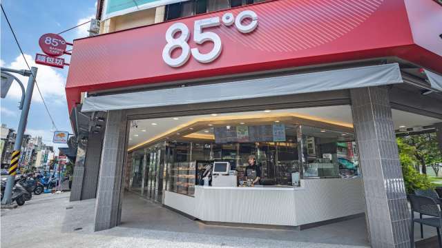 85度C台灣店點正在進行整改計畫。(圖：美食提供)