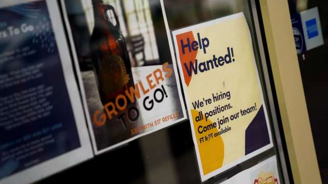 美上周初领失业金人数降至23万 低于预期（图：REUTERS/TPG）(photo:CnYes)