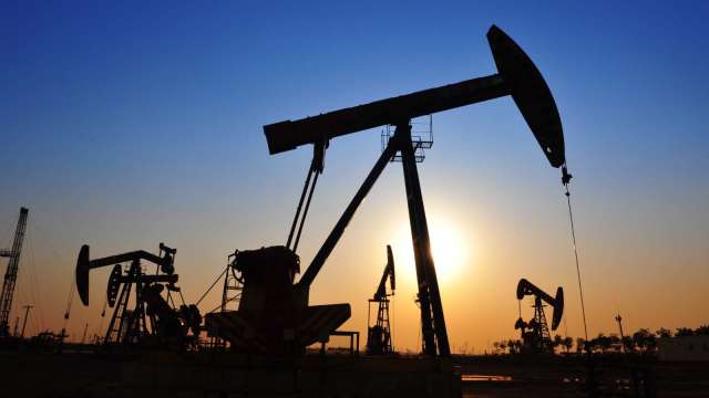 〈能源盤後〉加拿大野火恐影響供給 油價漲逾1% 止步連三黑 (圖:Shutterstock)
