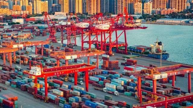 全球需求觸底訊號浮現？南韓出口跌幅連兩個月縮小  (圖:Shutterstock)
