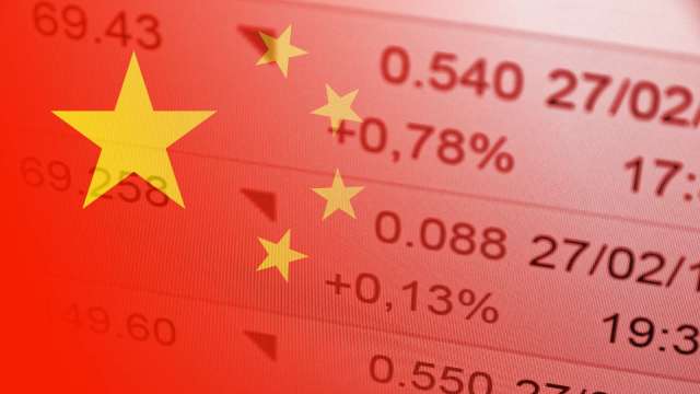 中國5月財新服務業PMI升至兩年半以來次高，A股市場漲跌互見。（圖：Shutterstock）