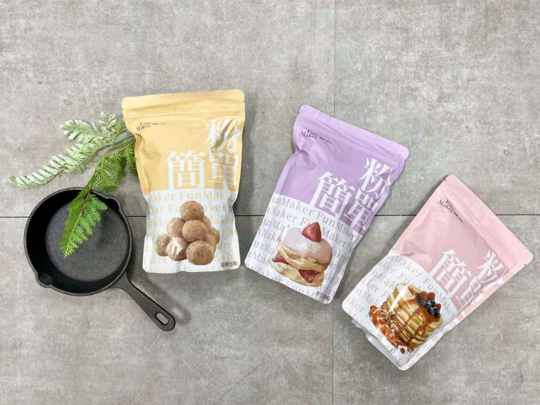 粉簡單韓國麵包粉(左起)、粉簡單舒芙蕾粉、粉簡單米鬆餅粉，小包裝適合所有消費者。圖/品元實業提供