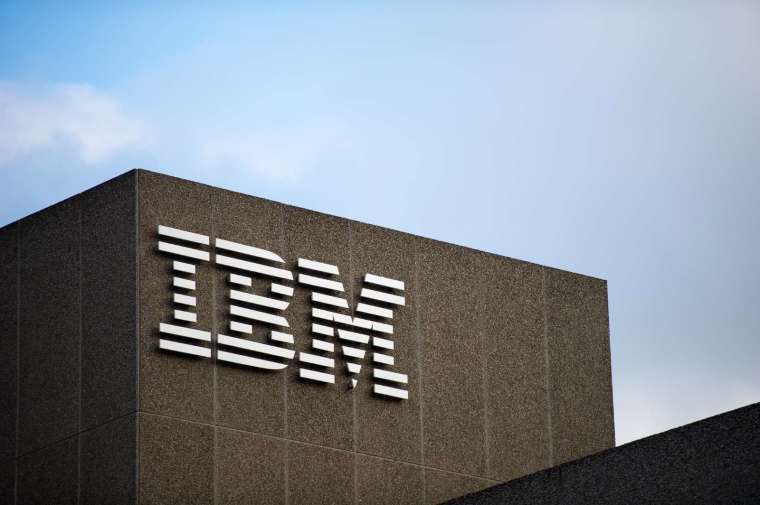 IBM股價今年未隨AI熱潮大漲，但執行長強調AI業務的潛力。(圖:Shutterstock)