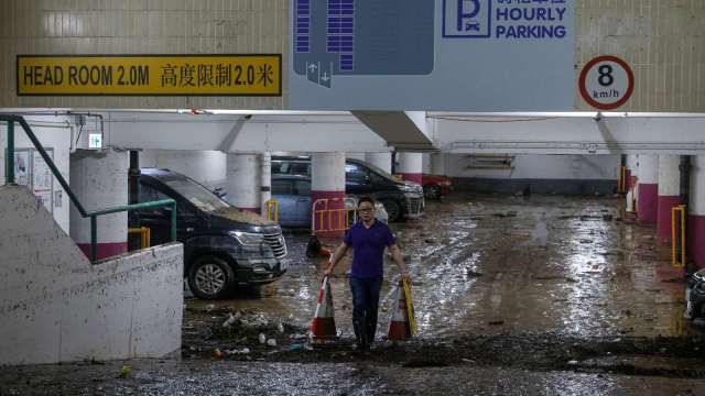 香港創紀錄暴雨 特首李家超：全力應對百年一遇極端情況(圖:REUTERS/TPG)