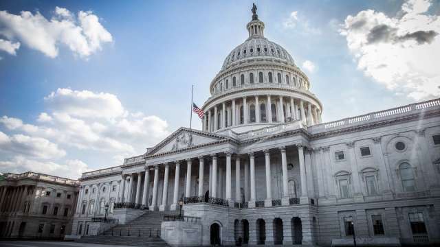 美參院兩黨傳接近達成短期支出協議 後續仍有待眾院通過 (圖:Shutterstock)