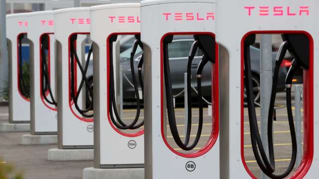 特斯拉接获英国石油电动车快速充电器订单。（图：REUTERS/TPG）(photo:CnYes)