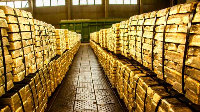 現貨黃金逼近2,150美元，飆上歷史新高。（圖：Shutterstock）