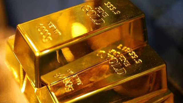 Spot Gold Prices Surge Over 1% After Fed Signals End to Interest Rate Hikes – U.S. Dollar and Bond Yields Weaken