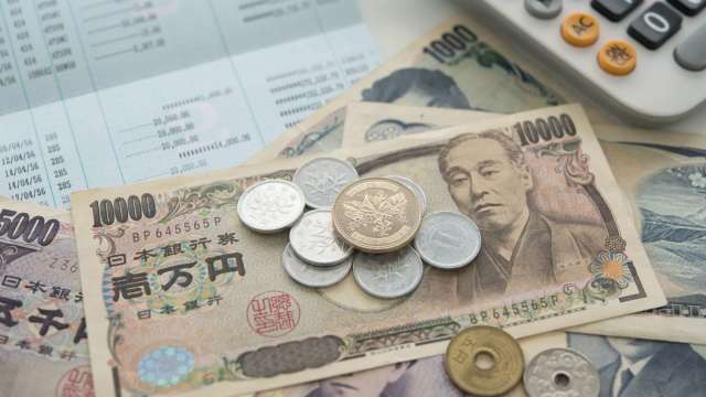 對日本人來說，把存款放銀行賺利息，是一種幾乎已經被遺忘的經驗。（圖：Shutterstock）