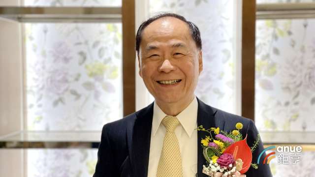 亞光董事長賴以仁。(鉅亨網記者張欽發攝)