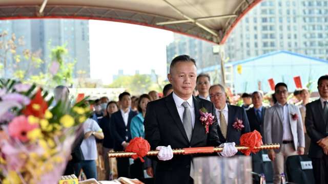 緯創執行長林建勳親自主持全球營運總部上樑典禮。(圖：緯創提供)